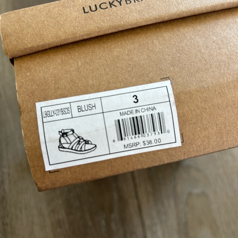 NEW Lucky Brand Gilly Sandal - Picture 8 of 8